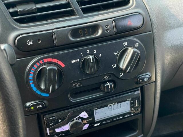 Сірий Деу Сенс, об'ємом двигуна 1.6 л та пробігом 193 тис. км за 1890 $, фото 9 на Automoto.ua