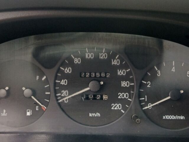 Серый Дэу Сенс, объемом двигателя 1.5 л и пробегом 224 тыс. км за 2400 $, фото 4 на Automoto.ua