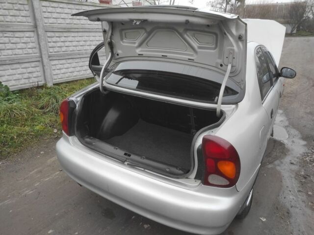 Сірий Деу Сенс, об'ємом двигуна 1.5 л та пробігом 156 тис. км за 1950 $, фото 5 на Automoto.ua