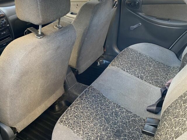 Деу Сенс 2010 у Ирпене на Automoto.ua Сірий Деу Сенс, об'ємом двигуна 0 л та пробігом 147 тис. км за 2750 $, фото 8 на Automoto.ua