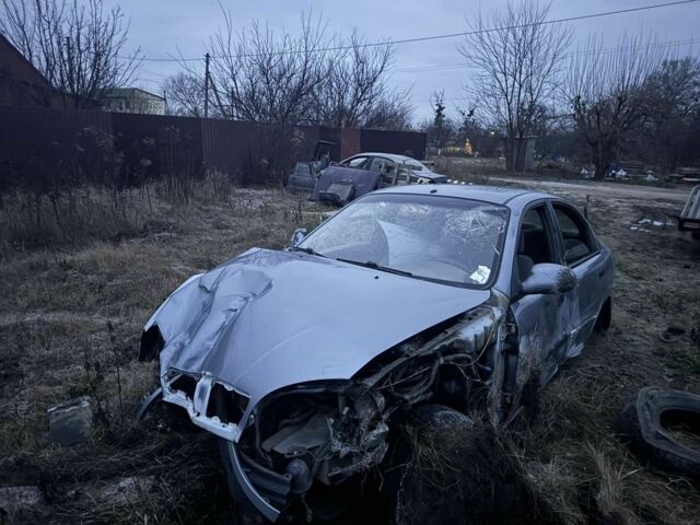 Серый Дэу Сенс, объемом двигателя 1.6 л и пробегом 100 тыс. км за 450 $, фото 2 на Automoto.ua