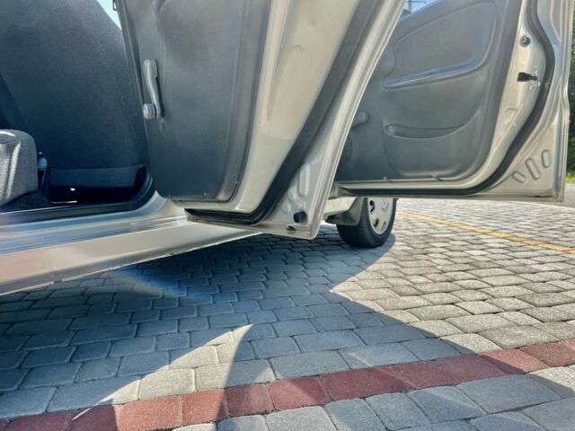 Сірий Деу Сенс, об'ємом двигуна 1.5 л та пробігом 64 тис. км за 2999 $, фото 15 на Automoto.ua