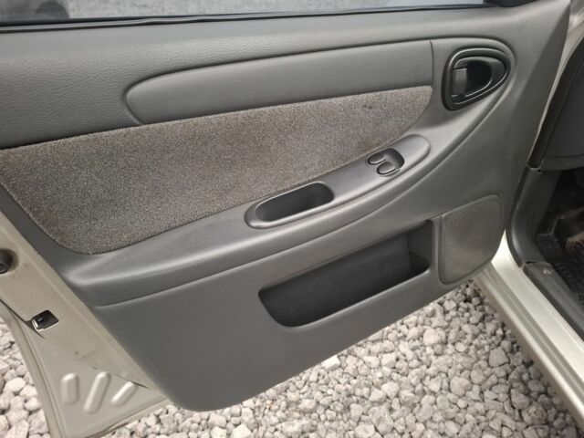 Сірий Деу Сенс, об'ємом двигуна 1.5 л та пробігом 190 тис. км за 1999 $, фото 5 на Automoto.ua