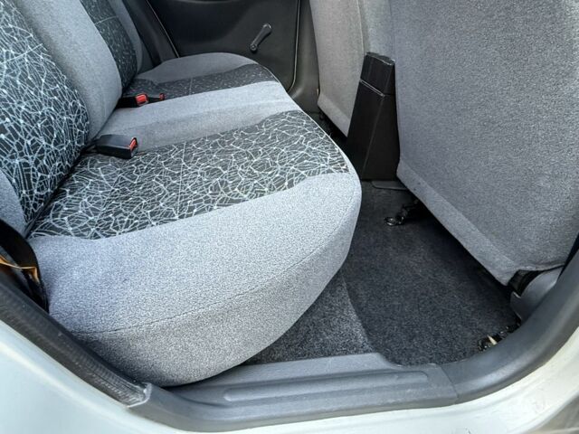 Сірий Деу Сенс, об'ємом двигуна 1.5 л та пробігом 120 тис. км за 2420 $, фото 15 на Automoto.ua