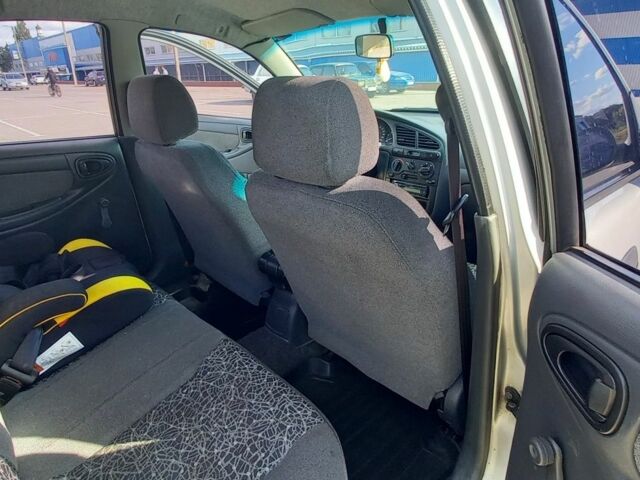 Серый Дэу Сенс, объемом двигателя 1.5 л и пробегом 202 тыс. км за 2150 $, фото 1 на Automoto.ua