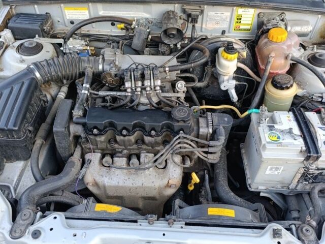 Серый Дэу Сенс, объемом двигателя 1.5 л и пробегом 188 тыс. км за 3100 $, фото 7 на Automoto.ua