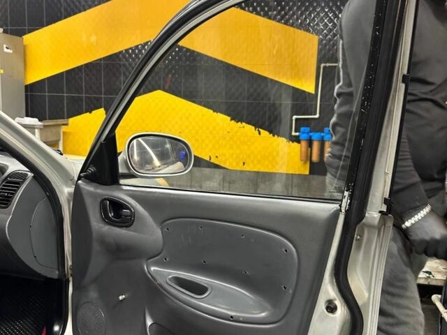 Серый Дэу Сенс, объемом двигателя 1.6 л и пробегом 270 тыс. км за 1700 $, фото 16 на Automoto.ua