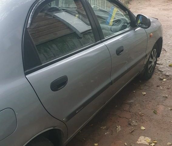 Сірий Деу Сенс, об'ємом двигуна 1.5 л та пробігом 220 тис. км за 2500 $, фото 10 на Automoto.ua