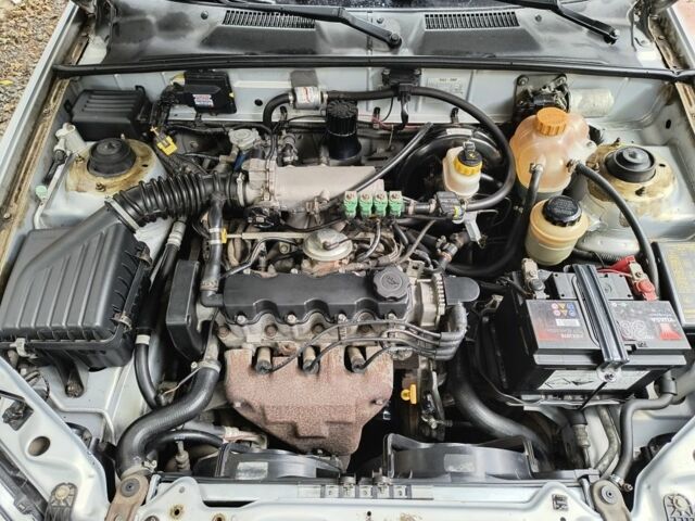 Сірий Деу Сенс, об'ємом двигуна 1.5 л та пробігом 60 тис. км за 4499 $, фото 4 на Automoto.ua