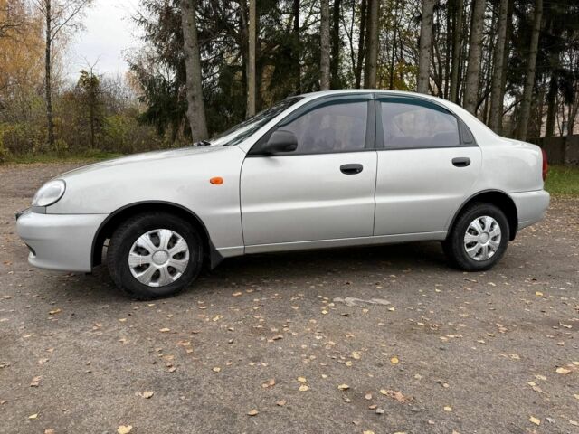 Серый Дэу Сенс, объемом двигателя 1.3 л и пробегом 1000 тыс. км за 2350 $, фото 4 на Automoto.ua