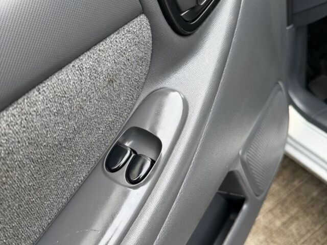 Серый Дэу Сенс, объемом двигателя 1.5 л и пробегом 198 тыс. км за 2999 $, фото 12 на Automoto.ua