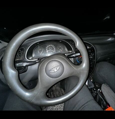 Сірий Деу Сенс, об'ємом двигуна 1.5 л та пробігом 160 тис. км за 2300 $, фото 5 на Automoto.ua