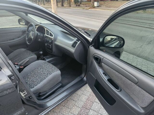Сірий Деу Сенс, об'ємом двигуна 1.3 л та пробігом 120 тис. км за 3198 $, фото 5 на Automoto.ua