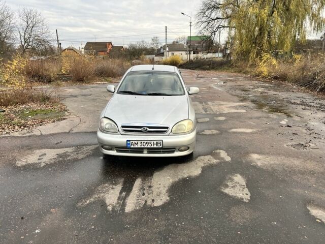 Серый Дэу Сенс, объемом двигателя 1.5 л и пробегом 230 тыс. км за 2199 $, фото 3 на Automoto.ua