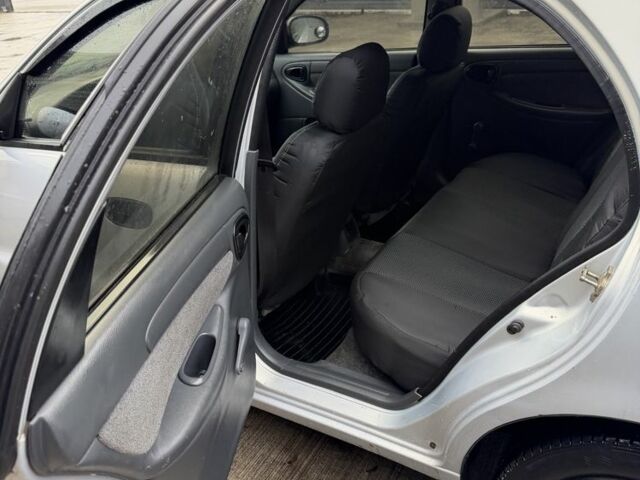 Серый Дэу Сенс, объемом двигателя 1.5 л и пробегом 198 тыс. км за 2999 $, фото 15 на Automoto.ua