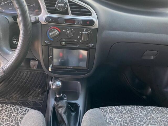 Серый Дэу Сенс, объемом двигателя 1.3 л и пробегом 180 тыс. км за 2950 $, фото 5 на Automoto.ua