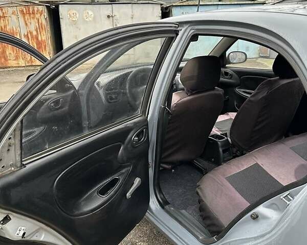 Сірий Деу Сенс, об'ємом двигуна 1.5 л та пробігом 194 тис. км за 1999 $, фото 5 на Automoto.ua