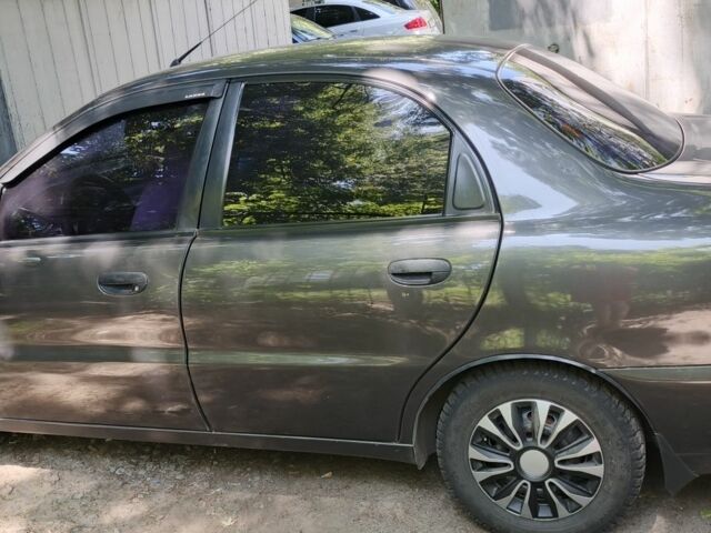 Серый Дэу Сенс, объемом двигателя 1.5 л и пробегом 174 тыс. км за 2800 $, фото 2 на Automoto.ua