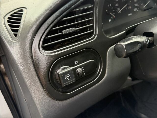 Серый Дэу Сенс, объемом двигателя 1.5 л и пробегом 198 тыс. км за 2999 $, фото 13 на Automoto.ua