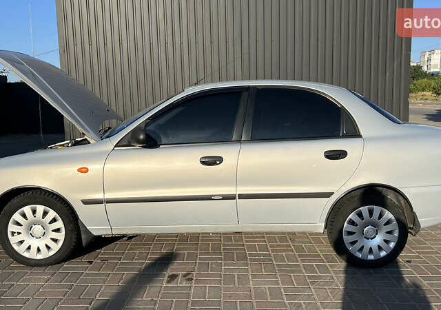 Сірий Деу Сенс, об'ємом двигуна 1.3 л та пробігом 180 тис. км за 3000 $, фото 4 на Automoto.ua