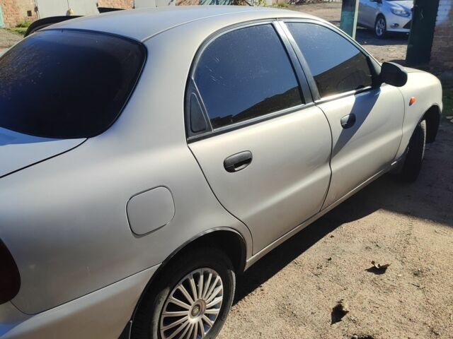 Серый Дэу Сенс, объемом двигателя 1 л и пробегом 180 тыс. км за 1900 $, фото 4 на Automoto.ua