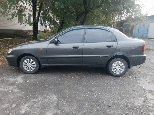 Деу Сенс 2012 у Хороле на Automoto.ua Сірий Деу Сенс, об'ємом двигуна 1.3 л та пробігом 113 тис. км за 2499 $, фото 1 на Automoto.ua