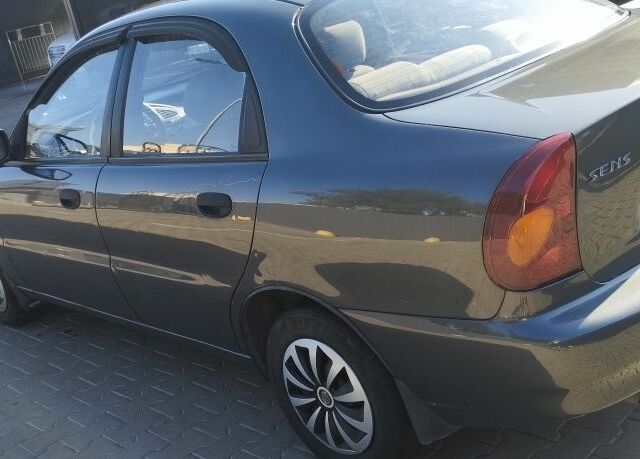 Сірий Деу Сенс, об'ємом двигуна 1.3 л та пробігом 150 тис. км за 1900 $, фото 4 на Automoto.ua