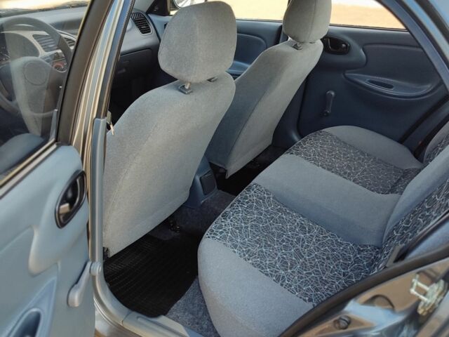 Сірий Деу Сенс, об'ємом двигуна 0 л та пробігом 140 тис. км за 2800 $, фото 9 на Automoto.ua