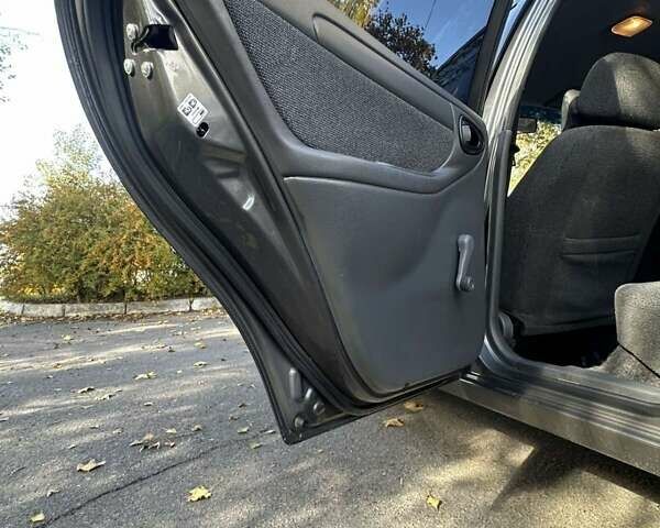 Серый Дэу Сенс, объемом двигателя 1.3 л и пробегом 73 тыс. км за 3200 $, фото 3 на Automoto.ua