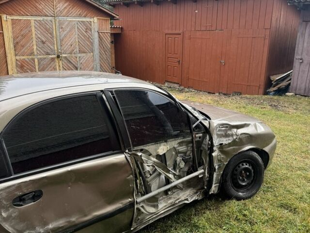 Серый Дэу Сенс, объемом двигателя 1.3 л и пробегом 50 тыс. км за 700 $, фото 2 на Automoto.ua