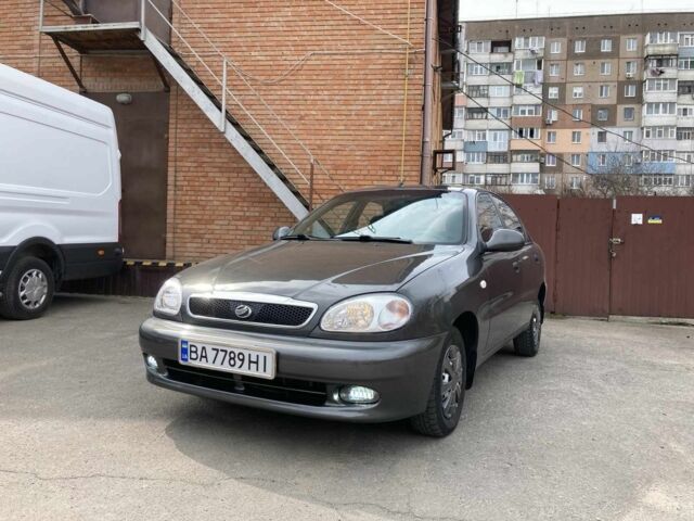 Серый Дэу Сенс, объемом двигателя 1.5 л и пробегом 79 тыс. км за 4250 $, фото 2 на Automoto.ua
