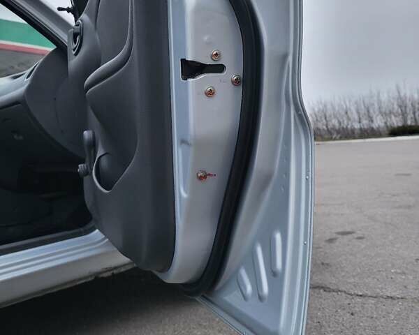 Сірий Деу Сенс, об'ємом двигуна 1.3 л та пробігом 10 тис. км за 3950 $, фото 11 на Automoto.ua