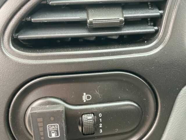 Серый Дэу Сенс, объемом двигателя 1.5 л и пробегом 79 тыс. км за 4250 $, фото 9 на Automoto.ua