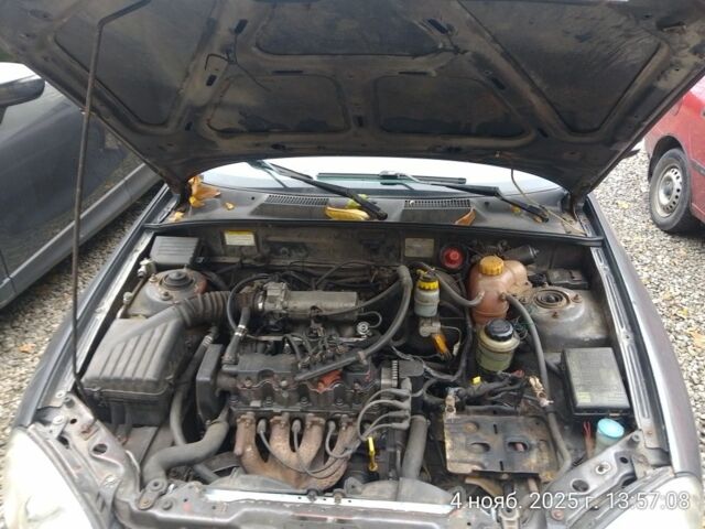 Серый Дэу Сенс, объемом двигателя 1.5 л и пробегом 500 тыс. км за 1500 $, фото 6 на Automoto.ua