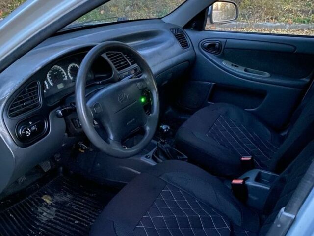 Серый Дэу Сенс, объемом двигателя 1.5 л и пробегом 273 тыс. км за 2950 $, фото 18 на Automoto.ua