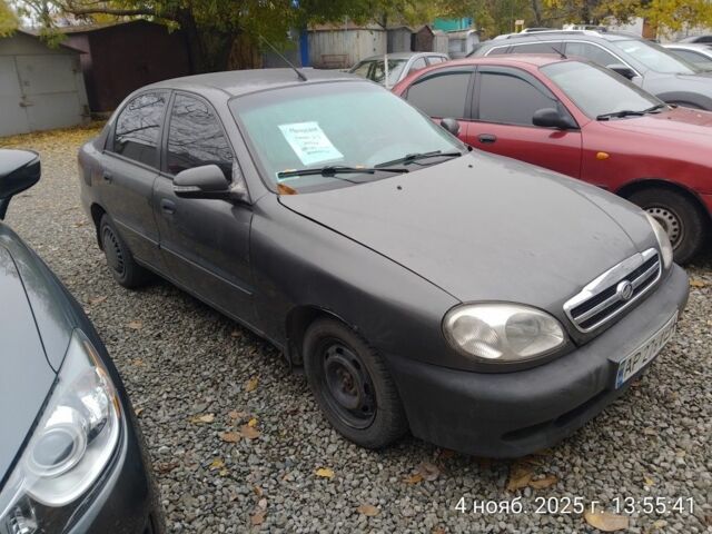 Серый Дэу Сенс, объемом двигателя 1.5 л и пробегом 500 тыс. км за 1500 $, фото 1 на Automoto.ua