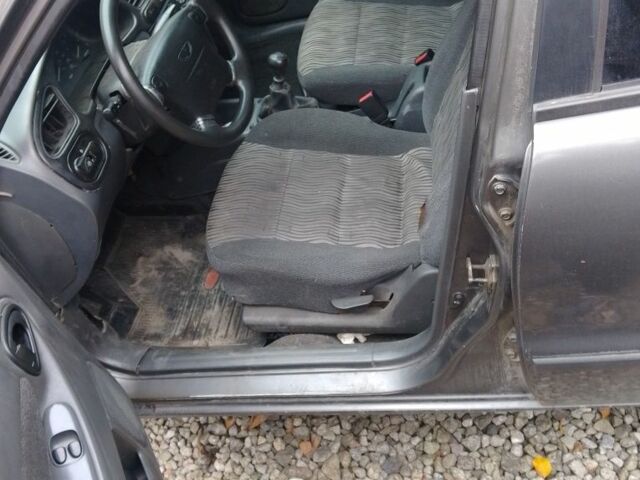 Серый Дэу Сенс, объемом двигателя 1.5 л и пробегом 500 тыс. км за 1500 $, фото 4 на Automoto.ua