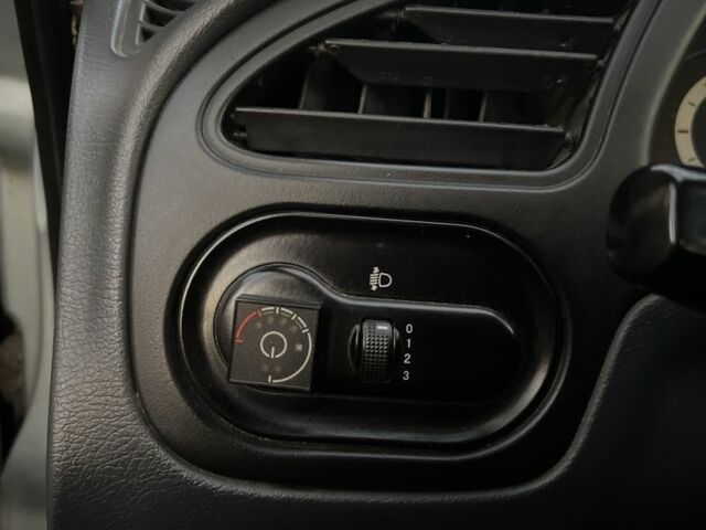 Серый Дэу Сенс, объемом двигателя 1.5 л и пробегом 340 тыс. км за 2600 $, фото 2 на Automoto.ua