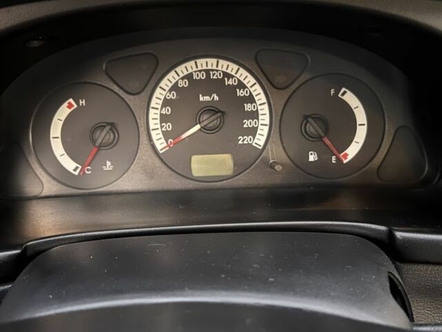 Серый Дэу Сенс, объемом двигателя 1.5 л и пробегом 340 тыс. км за 2600 $, фото 5 на Automoto.ua