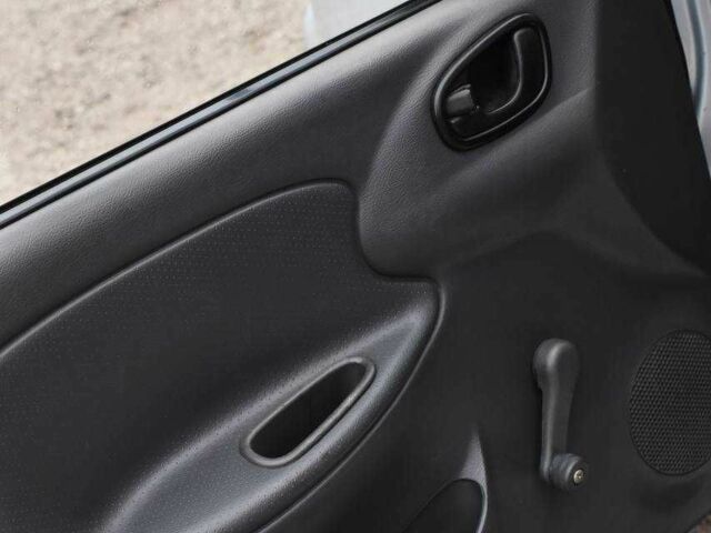 Серый Дэу Сенс, объемом двигателя 1.3 л и пробегом 215 тыс. км за 3250 $, фото 12 на Automoto.ua