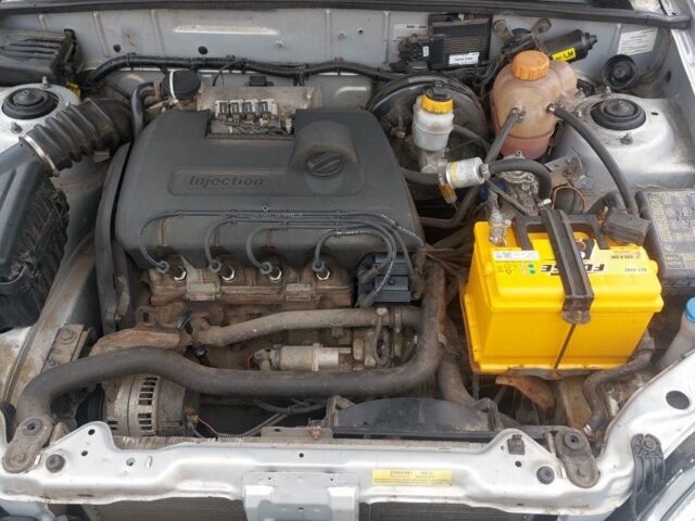 Сірий Деу Сенс, об'ємом двигуна 1.3 л та пробігом 144 тис. км за 3200 $, фото 1 на Automoto.ua