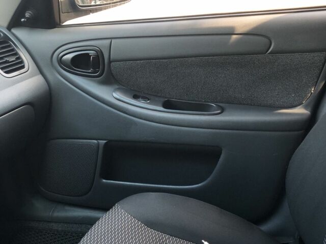 Серый Дэу Сенс, объемом двигателя 1.3 л и пробегом 93 тыс. км за 4000 $, фото 4 на Automoto.ua