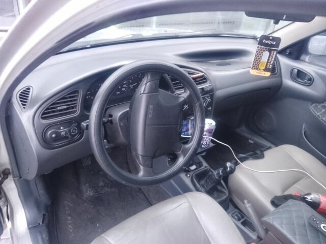 Серый Дэу Сенс, объемом двигателя 1.6 л и пробегом 200 тыс. км за 2900 $, фото 3 на Automoto.ua