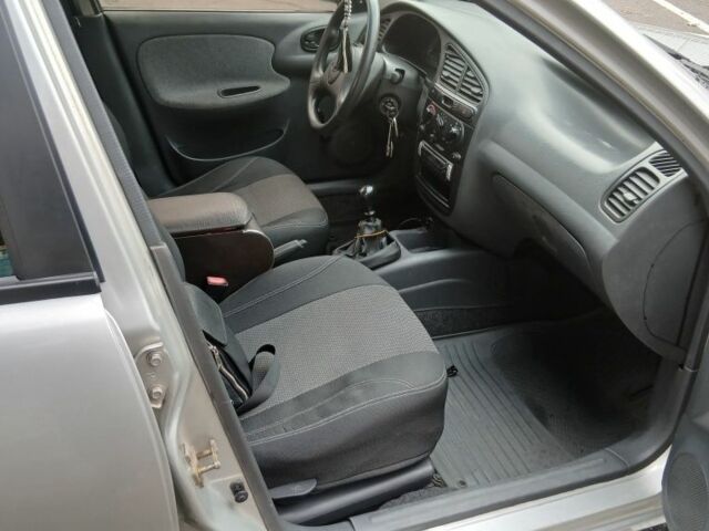 Серый Дэу Сенс, объемом двигателя 1.3 л и пробегом 180 тыс. км за 2000 $, фото 5 на Automoto.ua