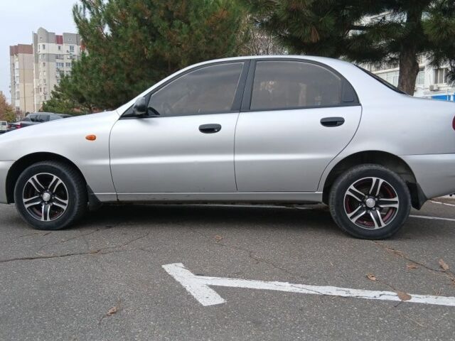 Серый Дэу Сенс, объемом двигателя 1.3 л и пробегом 180 тыс. км за 2000 $, фото 1 на Automoto.ua