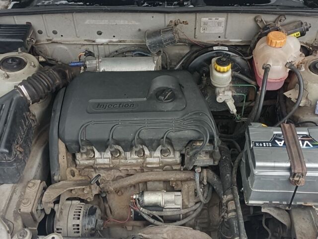 Сірий Деу Сенс, об'ємом двигуна 1.3 л та пробігом 250 тис. км за 1850 $, фото 13 на Automoto.ua