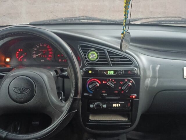 Сірий Деу Сенс, об'ємом двигуна 1.3 л та пробігом 250 тис. км за 1850 $, фото 8 на Automoto.ua