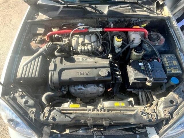 Серый Дэу Сенс, объемом двигателя 1.6 л и пробегом 200 тыс. км за 2300 $, фото 1 на Automoto.ua