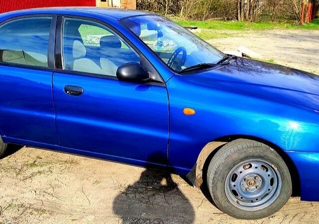Синий Дэу Сенс, объемом двигателя 0 л и пробегом 272 тыс. км за 2800 $, фото 2 на Automoto.ua