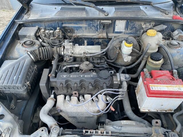 Синий Дэу Сенс, объемом двигателя 5 л и пробегом 300 тыс. км за 570 $, фото 6 на Automoto.ua